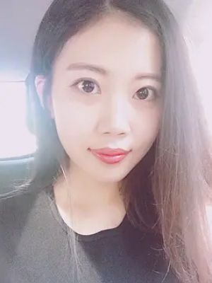 李诗萌